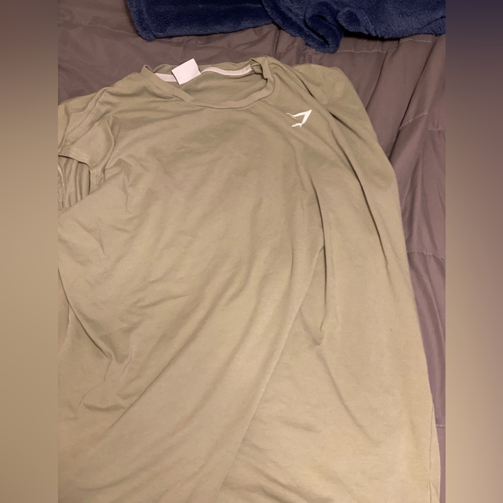 Gym shark sleeveless shirt